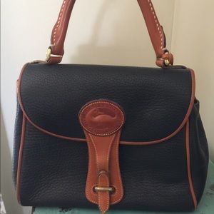 Vintage Dooney and Bourke black handbag
